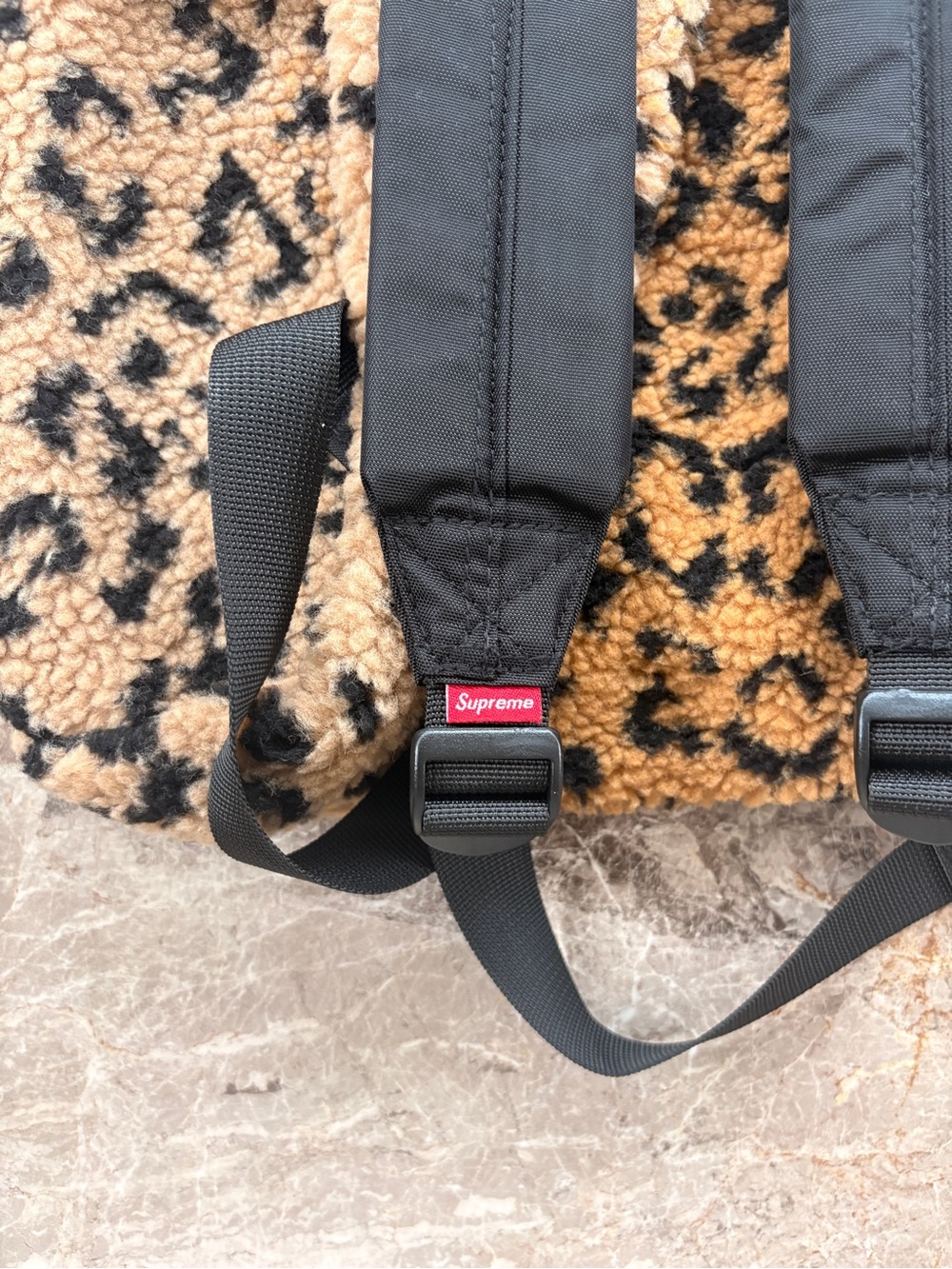 Supreme leopard backpack - Picture 3 of 4